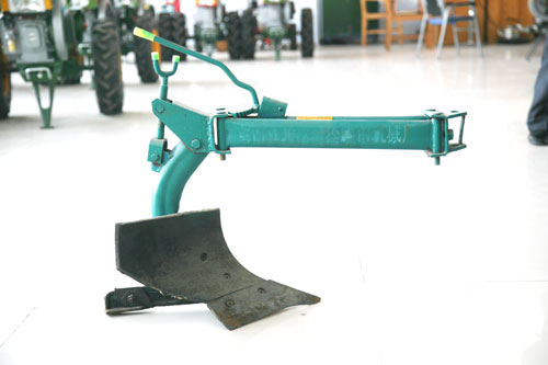 single plough for walking tractor single plough for walking tractor